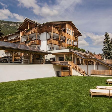 Pensione Camoscio La Villa  Esterno foto