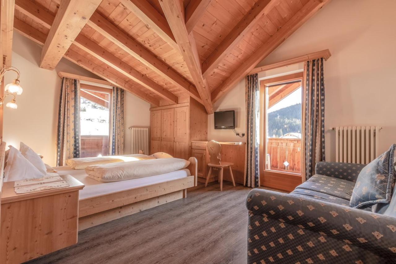 Pensione Camoscio La Villa  Esterno foto