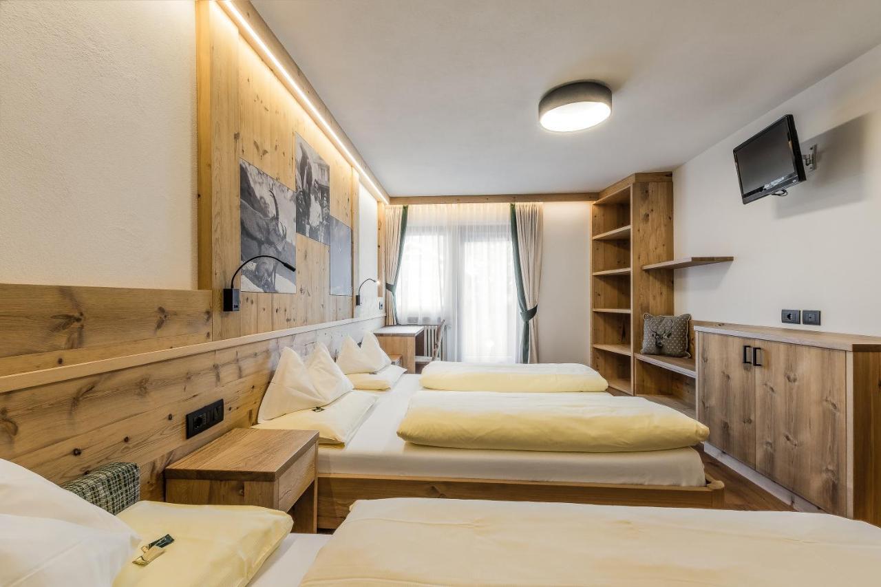 Pensione Camoscio La Villa  Esterno foto